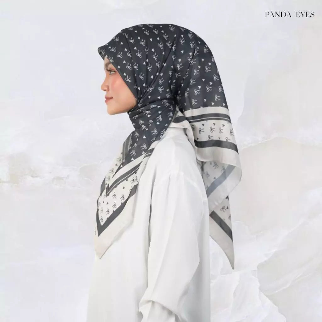 PANDAEYES ADELE - BAWAL COTTON PREMIUM PRINTED BIDANG 47 (Hijab / Tudung/ Shawl)