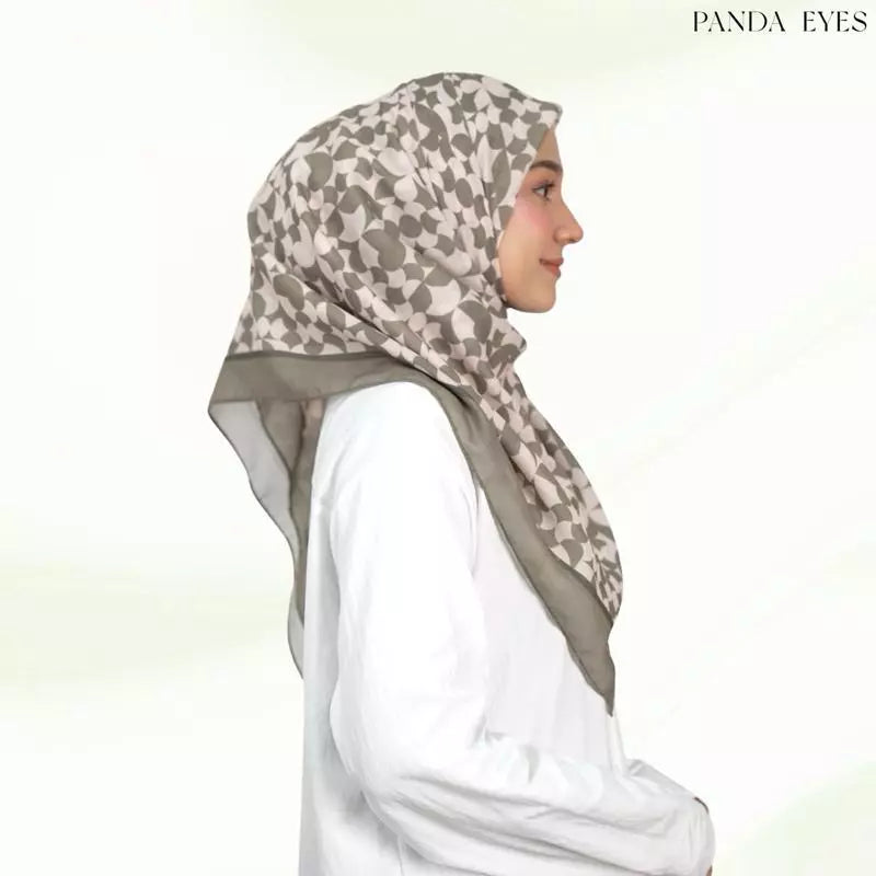 PANDAEYES KELLY- BAWAL COTTON PREMIUM PRINTED BIDANG 47 (Hijab / Tudung/ Shawl)